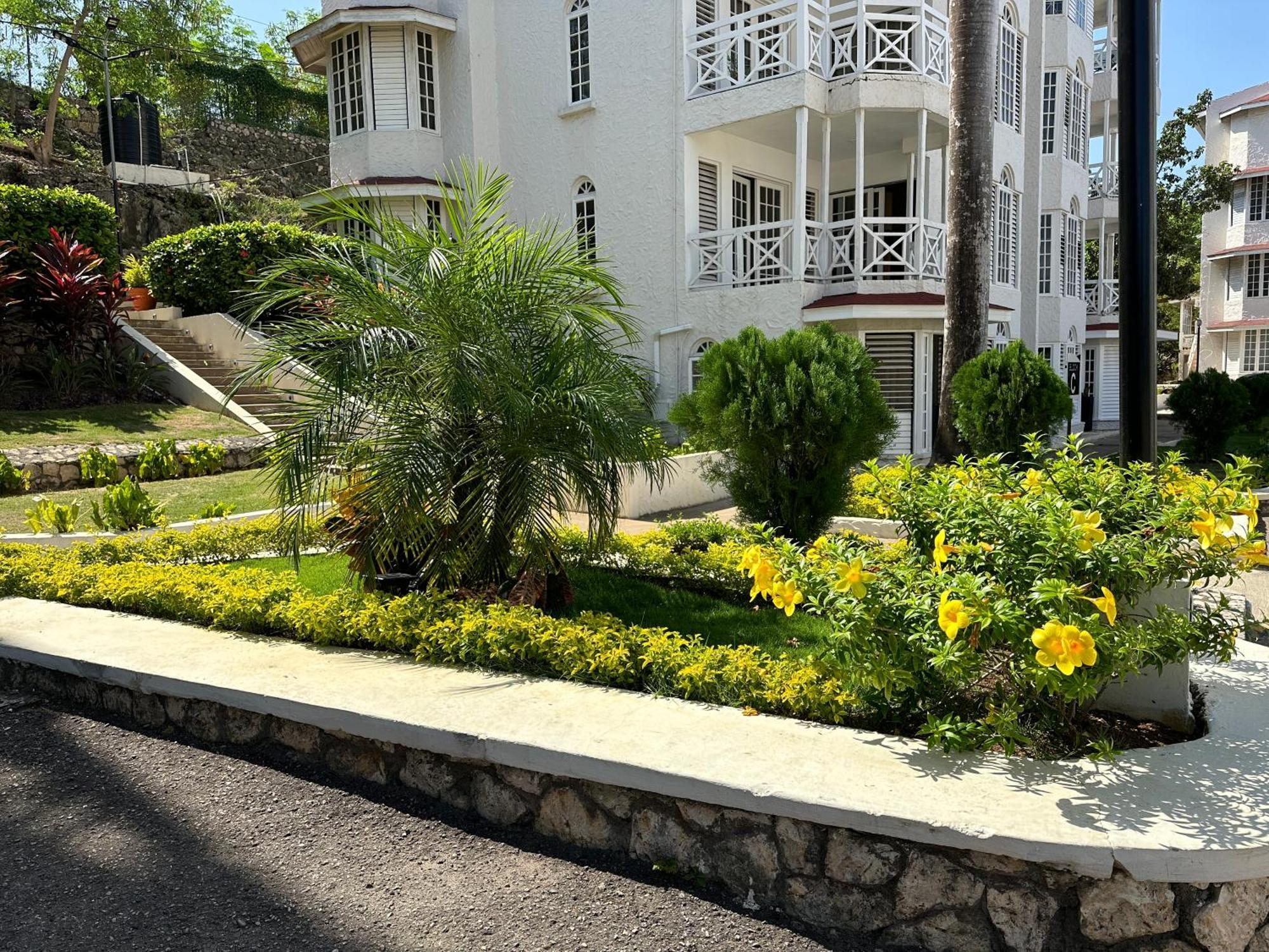Falcon Islandview - Airport Pickup Available - 24Security Montego Bay Zewnętrze zdjęcie