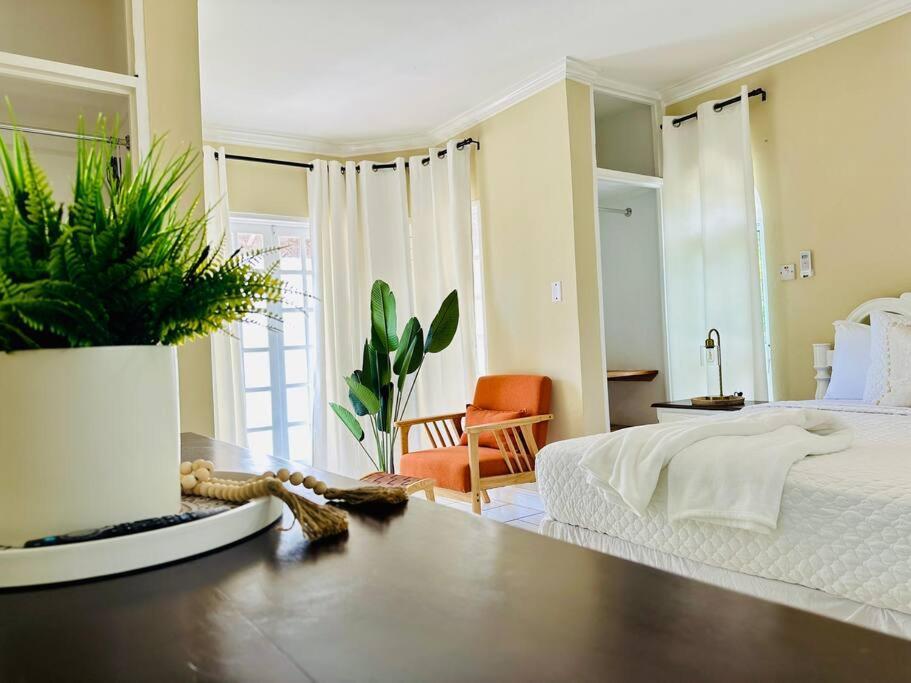 Falcon Islandview - Airport Pickup Available - 24Security Montego Bay Zewnętrze zdjęcie